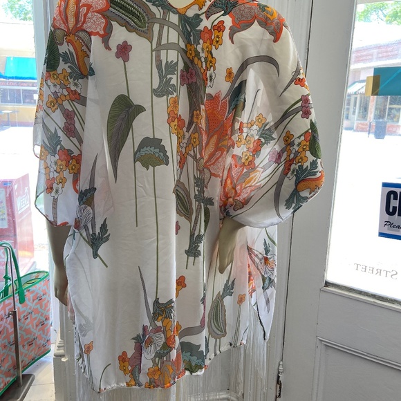 Coverup - Picture 2 of 4